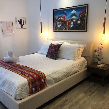L1B 202 - Boutique Apartamento En Cayala Para 4 Huespedes グアテマラシティ エクステリア 写真
